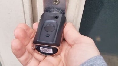 Une serrure connectée avec empreinte digitale pour ouvrir.