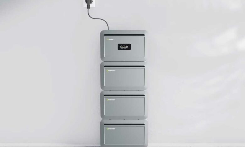 Des batteries NEXA 2000 de Growatt.
