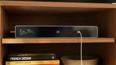 Une batterie de secours de petite dimension.
