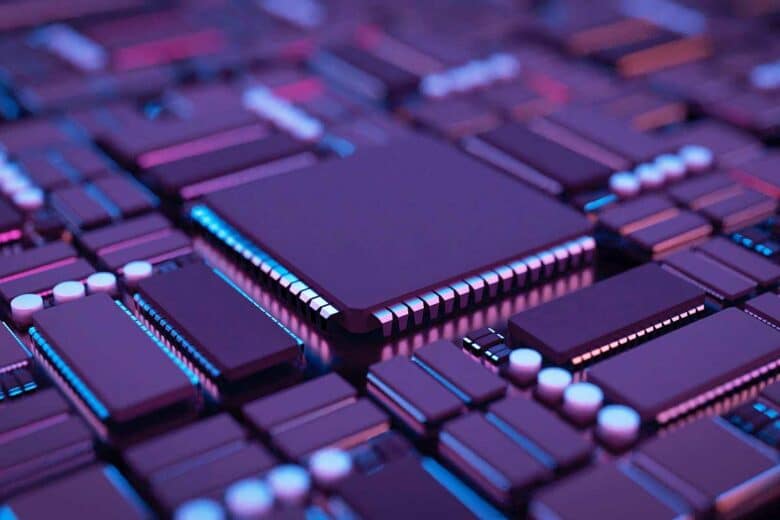 Des semi-conducteurs informatiques.