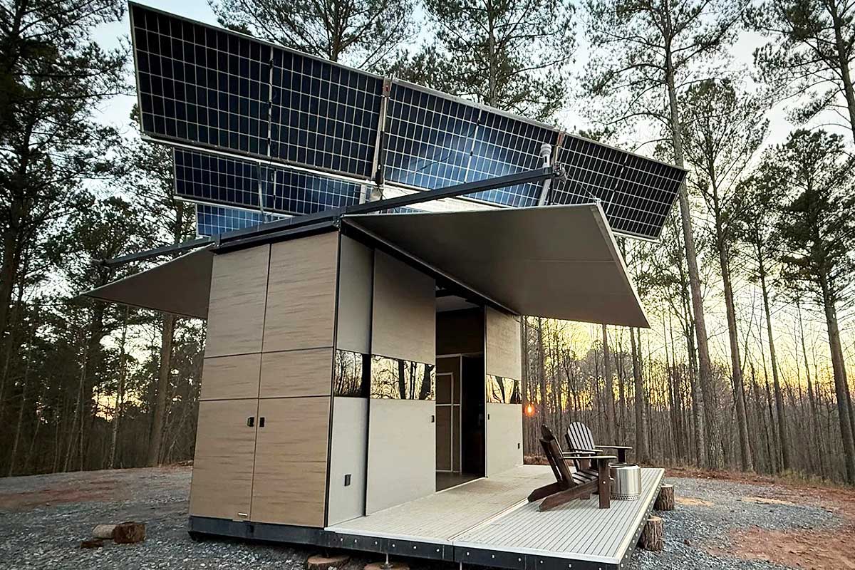 Une plateforme pour camper en toute autonomie.
