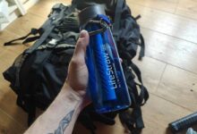 Une gourde avec un système de filtration intégré.