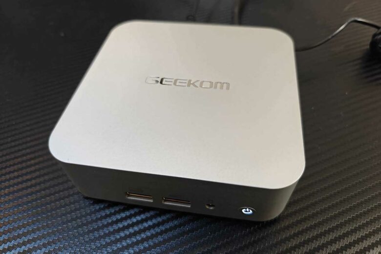 Un mini PC vraiment très compact.