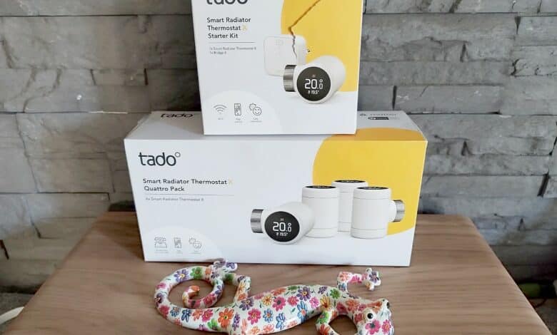 Déballage du kit de démarrage et du lot de thermostats intelligents tado° Smart Thermostat X.
