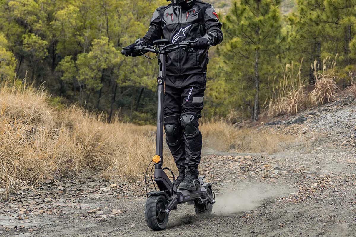 Ausom DT2 Pro E-scooter.
