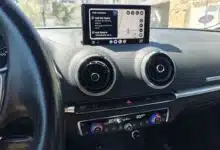 Un véhicule avec CarPlay ou Android Auto.
