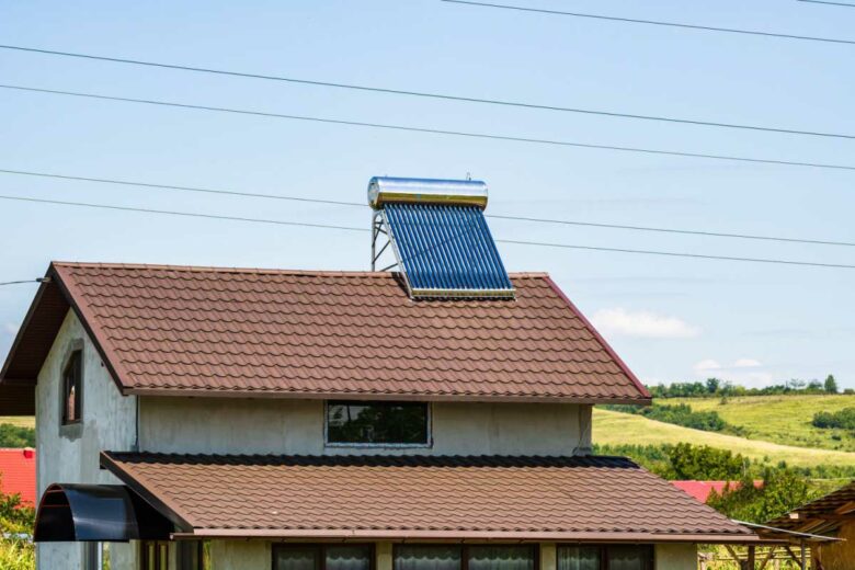 Un chauffe-eau solaire peu esthétique.