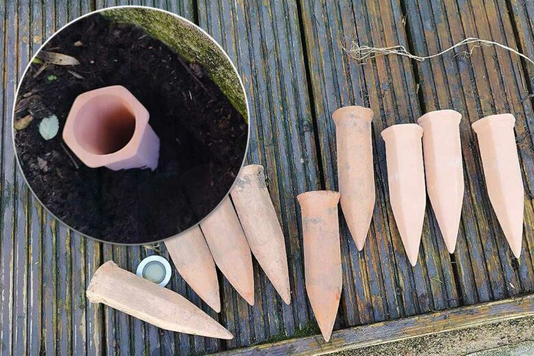 Des petits oyas en terre cuite à mettre directement en pots près de vos plantes.