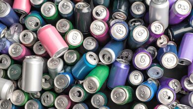 De nombreuses canettes à recycler.