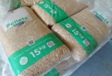 Un restant de pellets de bois à stocker pour l'hiver prochain.