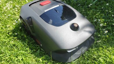 Le robot tondeuse MOVA 1000.