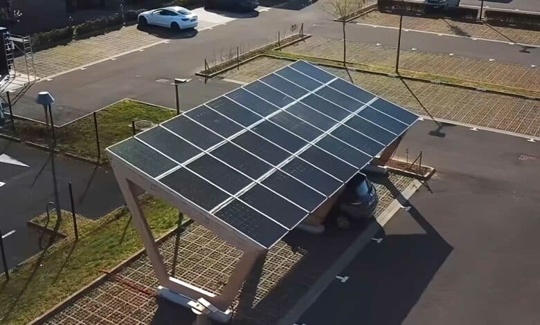 Et si votre place de parking produisait de l’électricité verte toute l’année grâce à l’invention de Rossini Energy ?