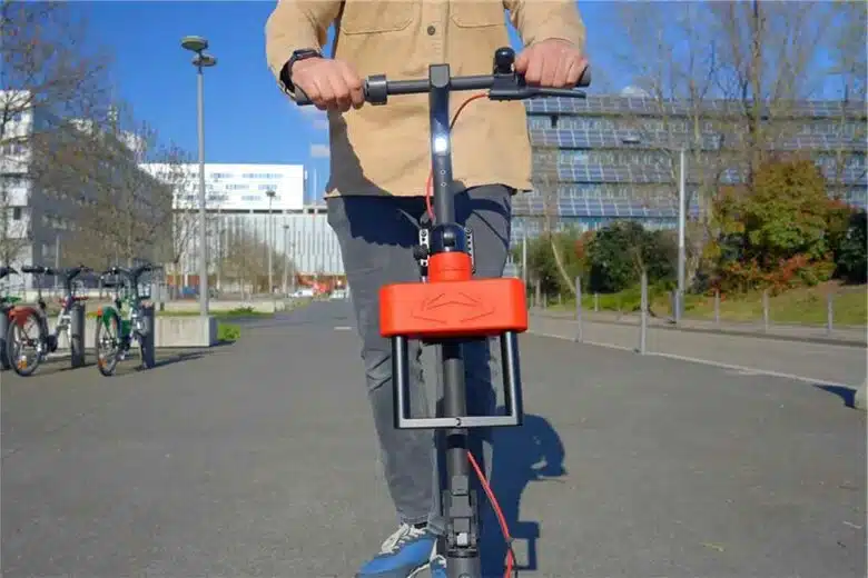 Un antivol pour trottinette.