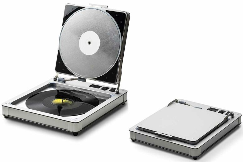 Une machine pour réparer les vinyles gondolés.