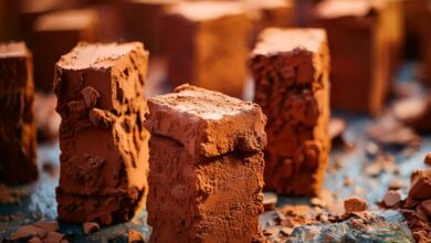 L'invention d'un ciment beaucoup moins polluant à base d'argile calcinée.