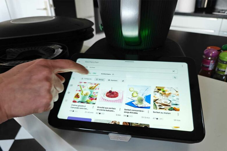 Un grand écran tactile équipe le TM7.