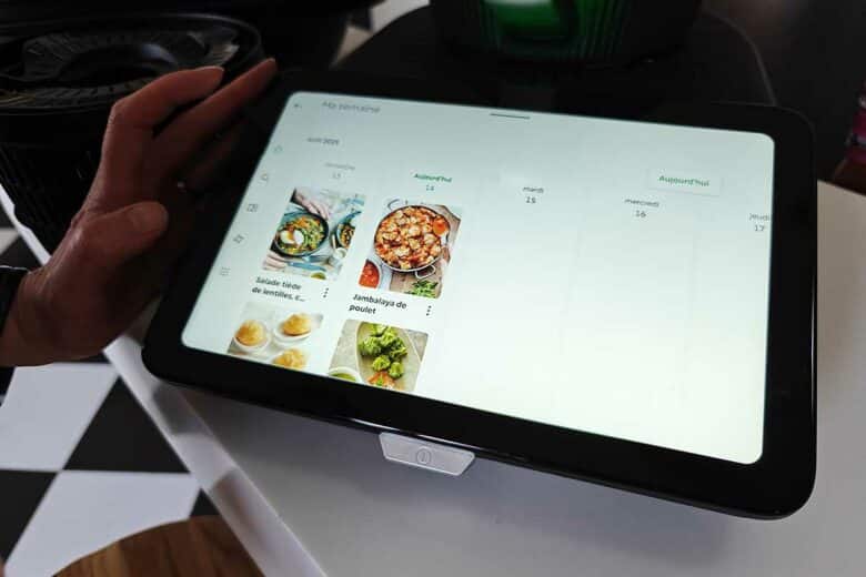 L'écran tactile du Thermomix pour réaliser des préparations délicieuses.