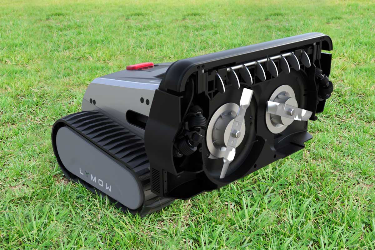 Le robot tondeuse Lymow One en cours de tonte.