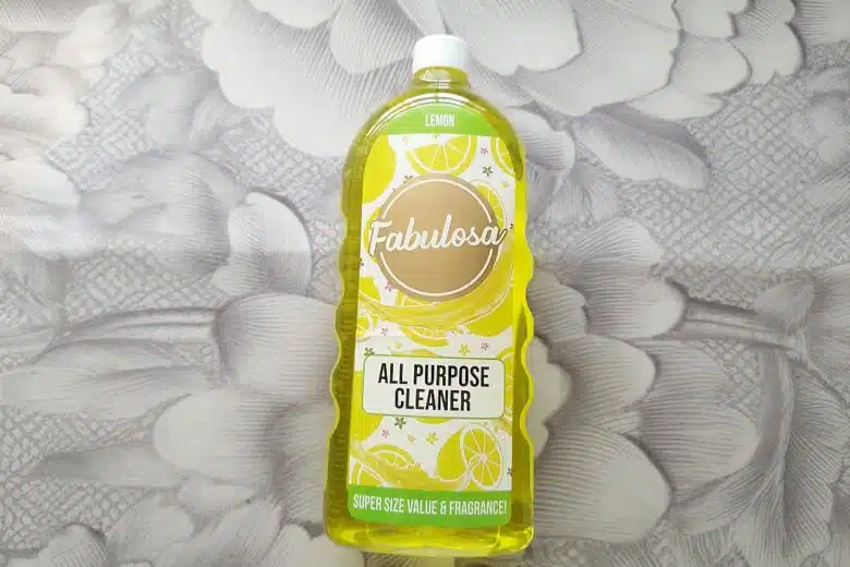 Le nettoyant multi-usages Fabulosa Lemon Sherbet, repéré chez Action, pour une maison propre et citronnée.