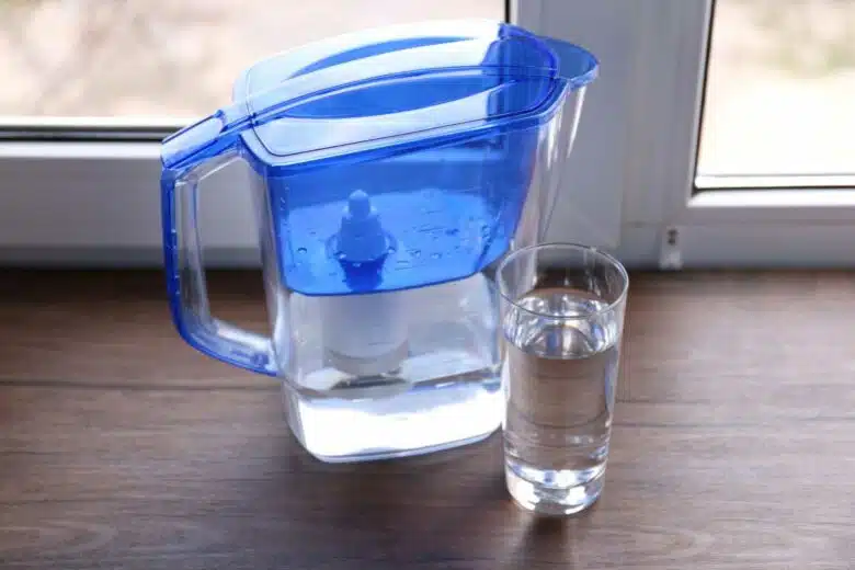 Une carafe filtrante.