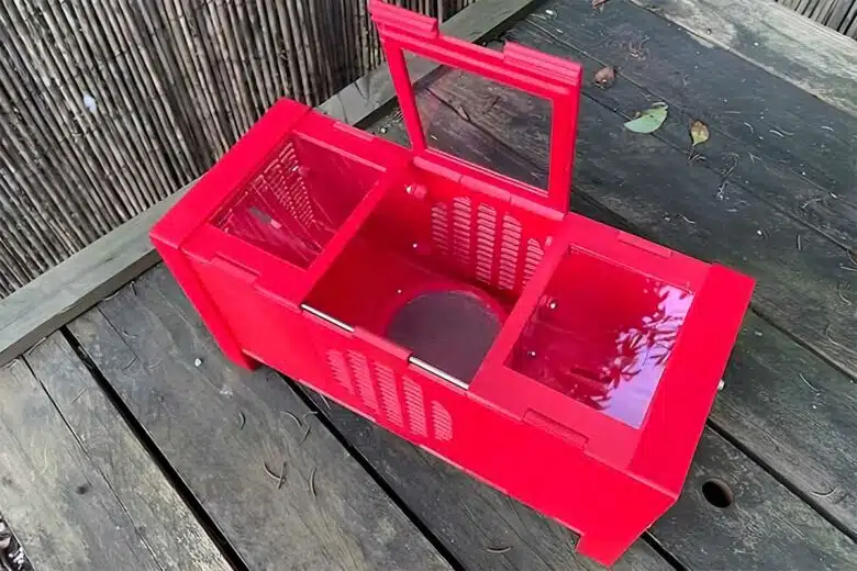 Un piège pour frelons asiatiques fabriqué avec une imprimante 3D.