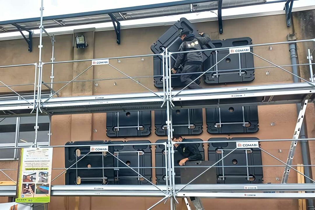 Une rénovation de façade avec des cuves de stockage Cactile.
