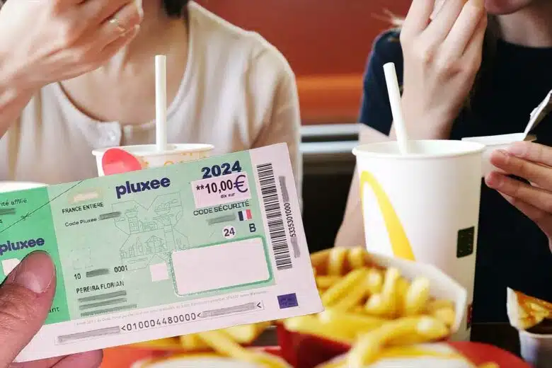 Payer avec un ticket resto son fast food.