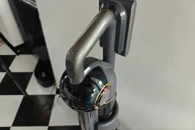 Un aspirateur très futuriste.