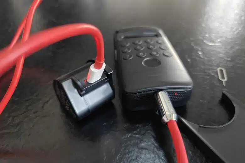 La recharge du Keypad Vision et de la batterie de la serrure.