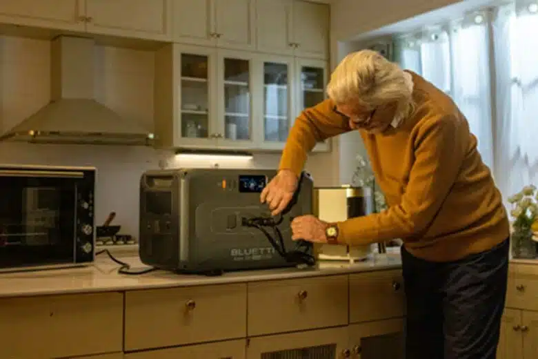 Une station d’alimentation électrique portable, modulaire.