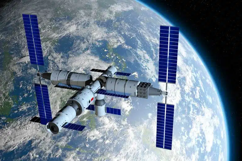 La station spatiale Tiangong en orbite autour de la Terre.