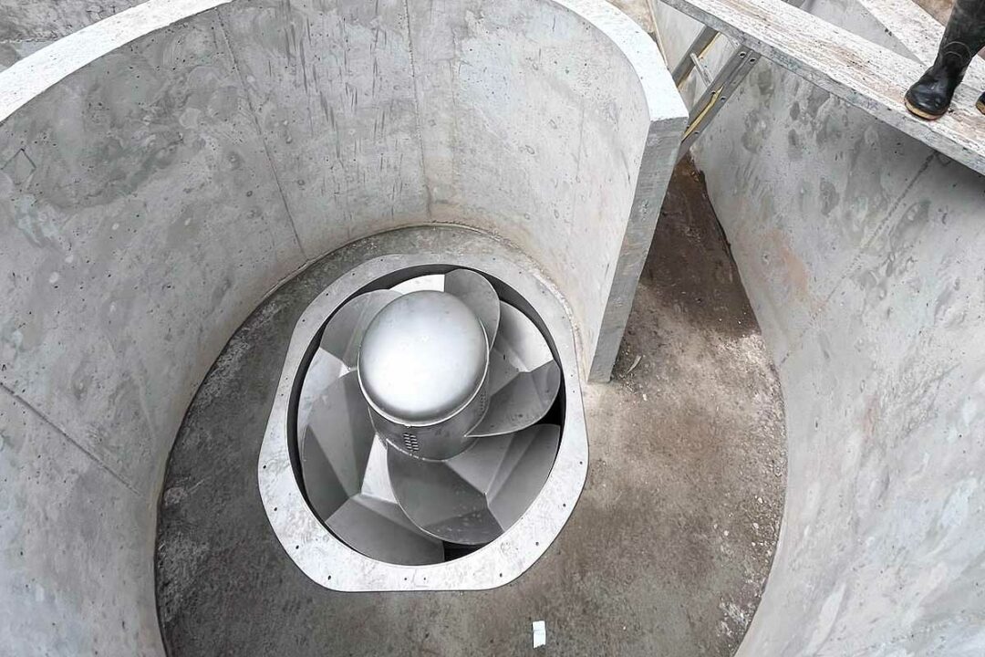 Une turbine vortex avant la mise en eau.