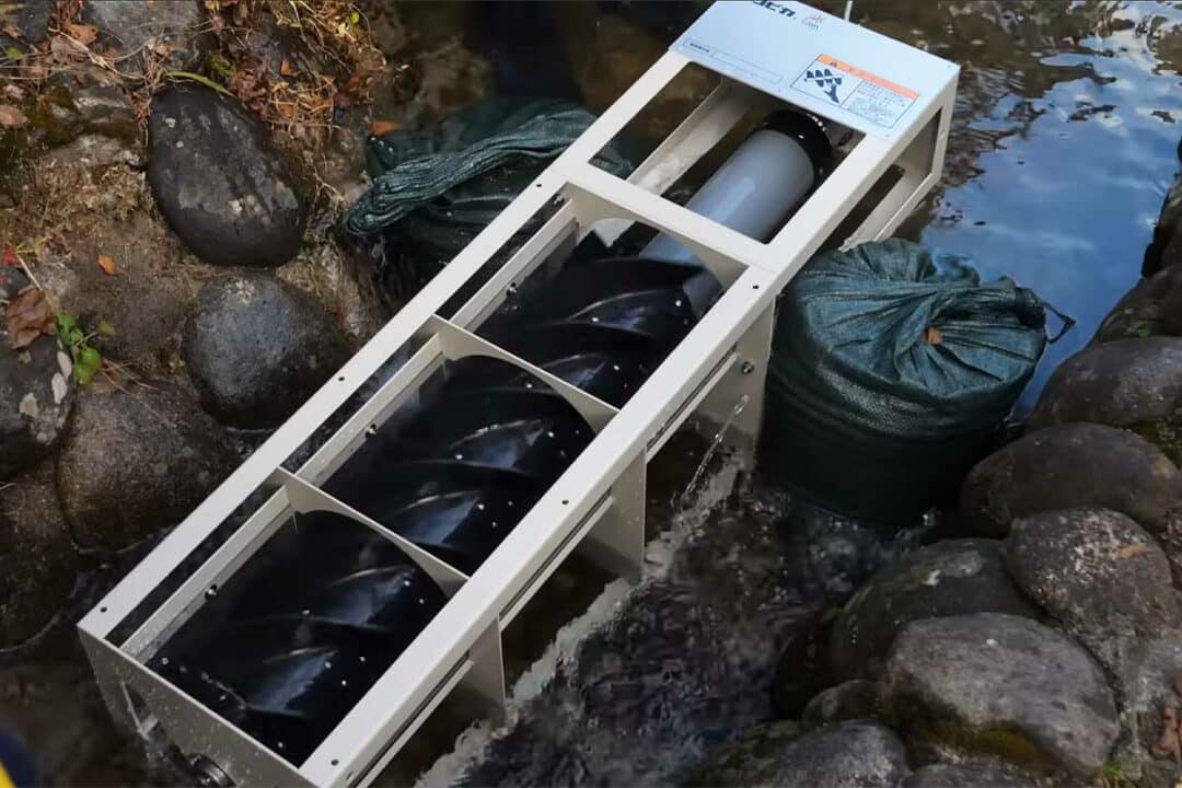 Une hydrolienne pour cours d'eau à faible débit.
