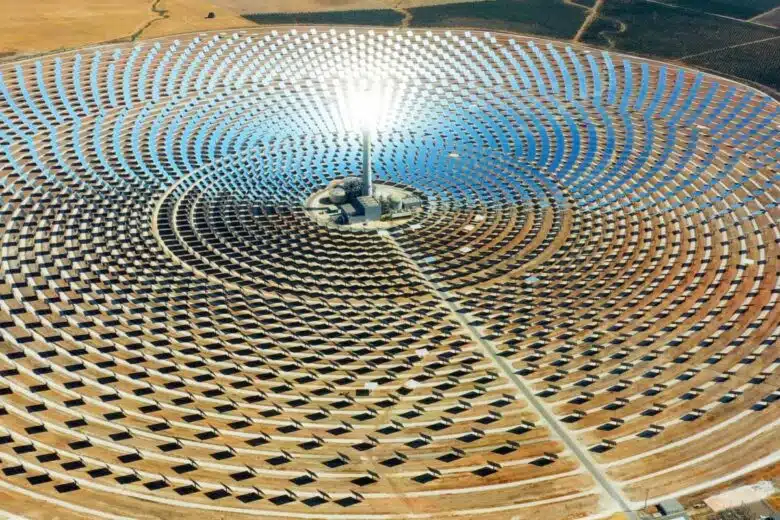Une centrale thermique solaire.