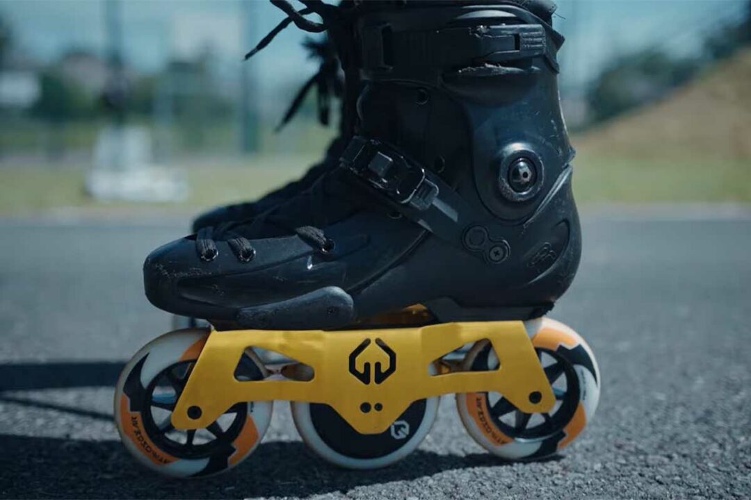 Des rollers électriques.
