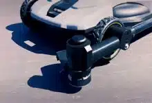 Un rotofil qui s'adapte sur une tondeuse.