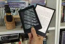 Deux liseuses numériques.