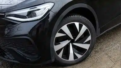 Est-ce qu'il faut des pneus spéciaux pour une voiture électrique ?