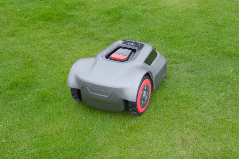 Un robot tondeuse pour les terrains jusqu'à 500 m²