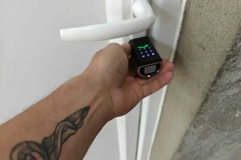 Une serrure connectée, commode et très abordable.