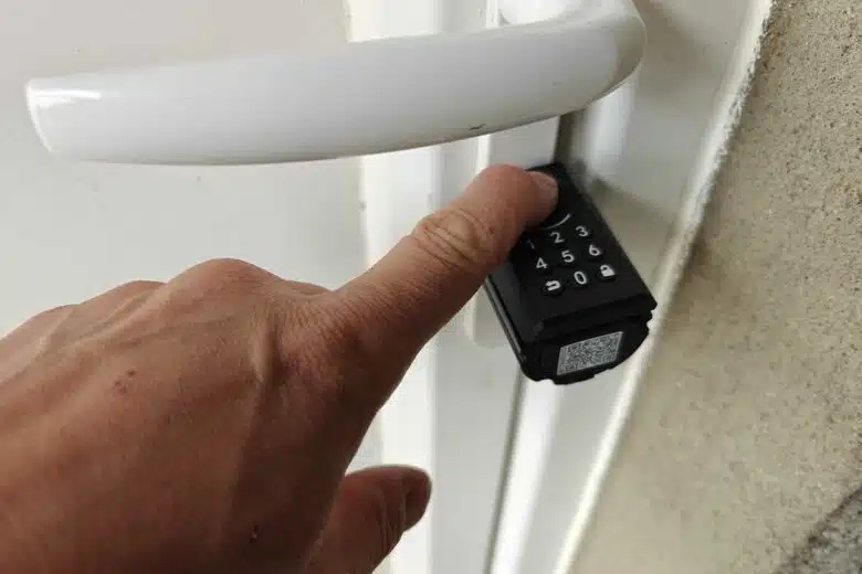 Le système de reconnaissance par empreinte digitale est très commode.
