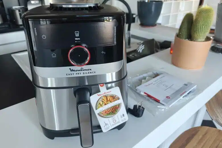 Le contenu du carton.
