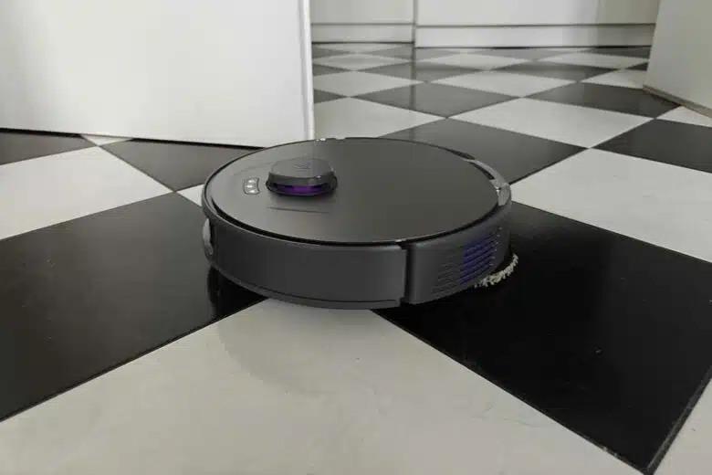 Une serpillère extensible.