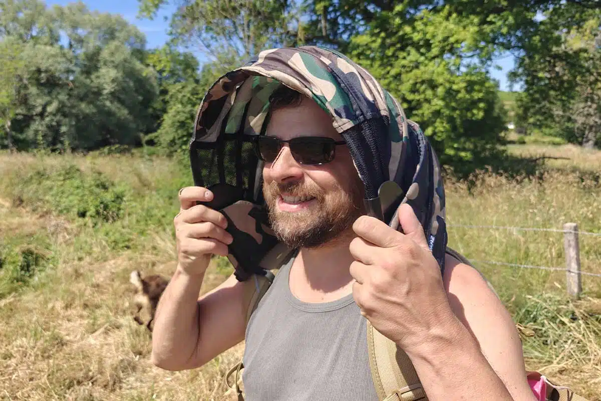 La 1ère capuche amovible semi-rigide : 100% confort en toutes saisons !