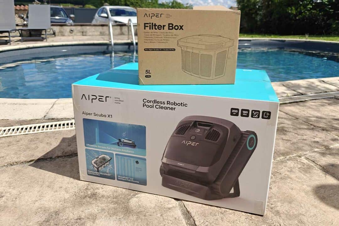 Le robot de piscine Aiper Scuba X1.