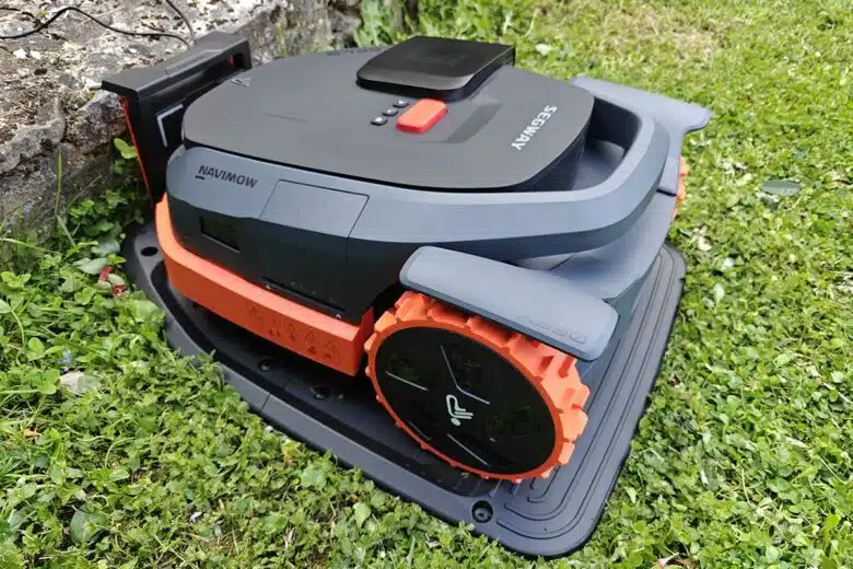 Un robot tondeuse très haut de gamme.
