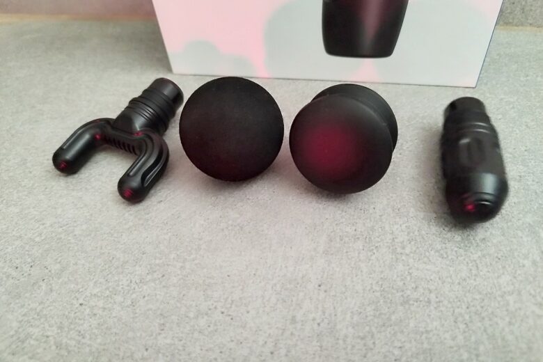 Chaque tête du Bob and Brad M7 Plus est conçue pour une zone spécifique : trapèzes, lombaires, cervicales, ou jambes.