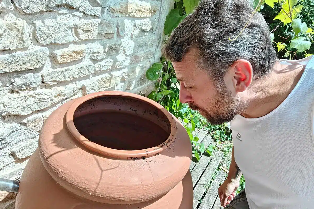 Comment éviter que l'eau de votre récupérateur de pluie ne croupisse ou soit envahie d'algues ou de moustiques ?