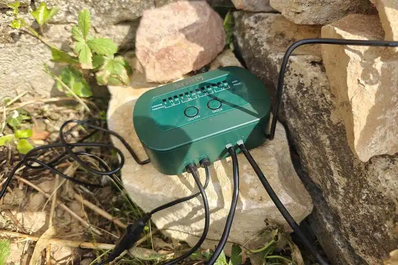 Le programmateur du kit d'arrosage.