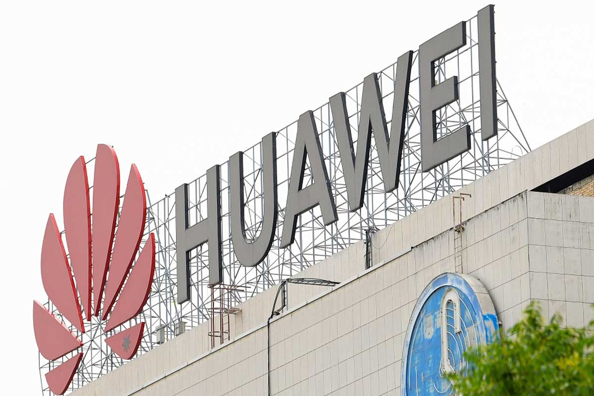 La marque Huawei vient de déposer un brevet pour une batterie à semi conducteur qui permettrait d'atteindre une autonomie de 3 000 km avec un véhicule électrique.